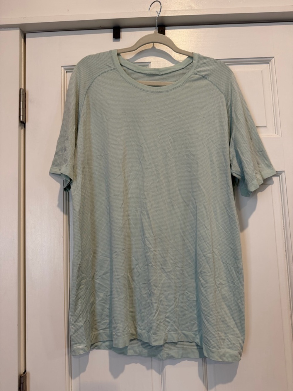Lululemon Men's Light Mint Green Performance Crew Neck Shirt